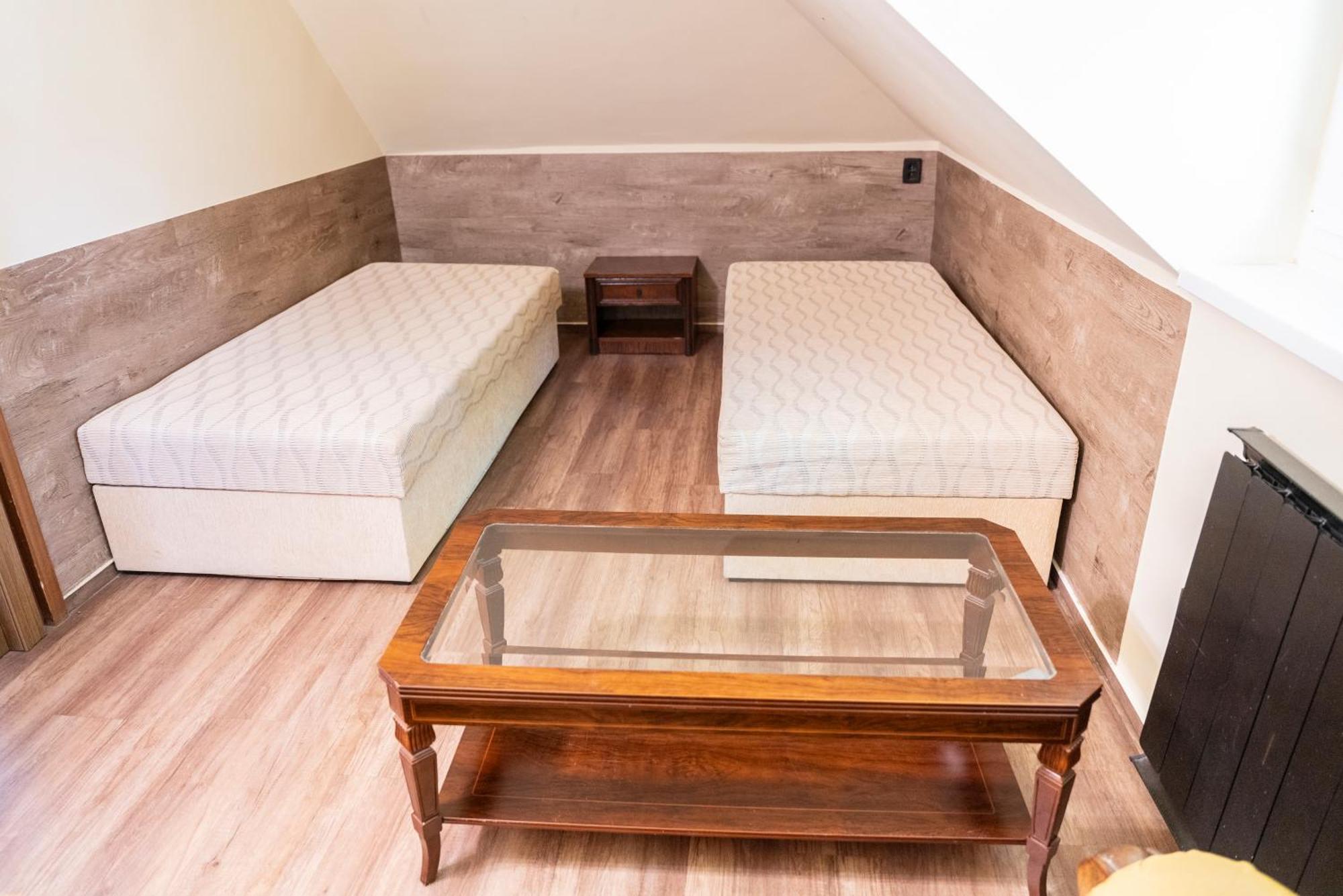 Hotel Bobbio Budapest Bagian luar foto