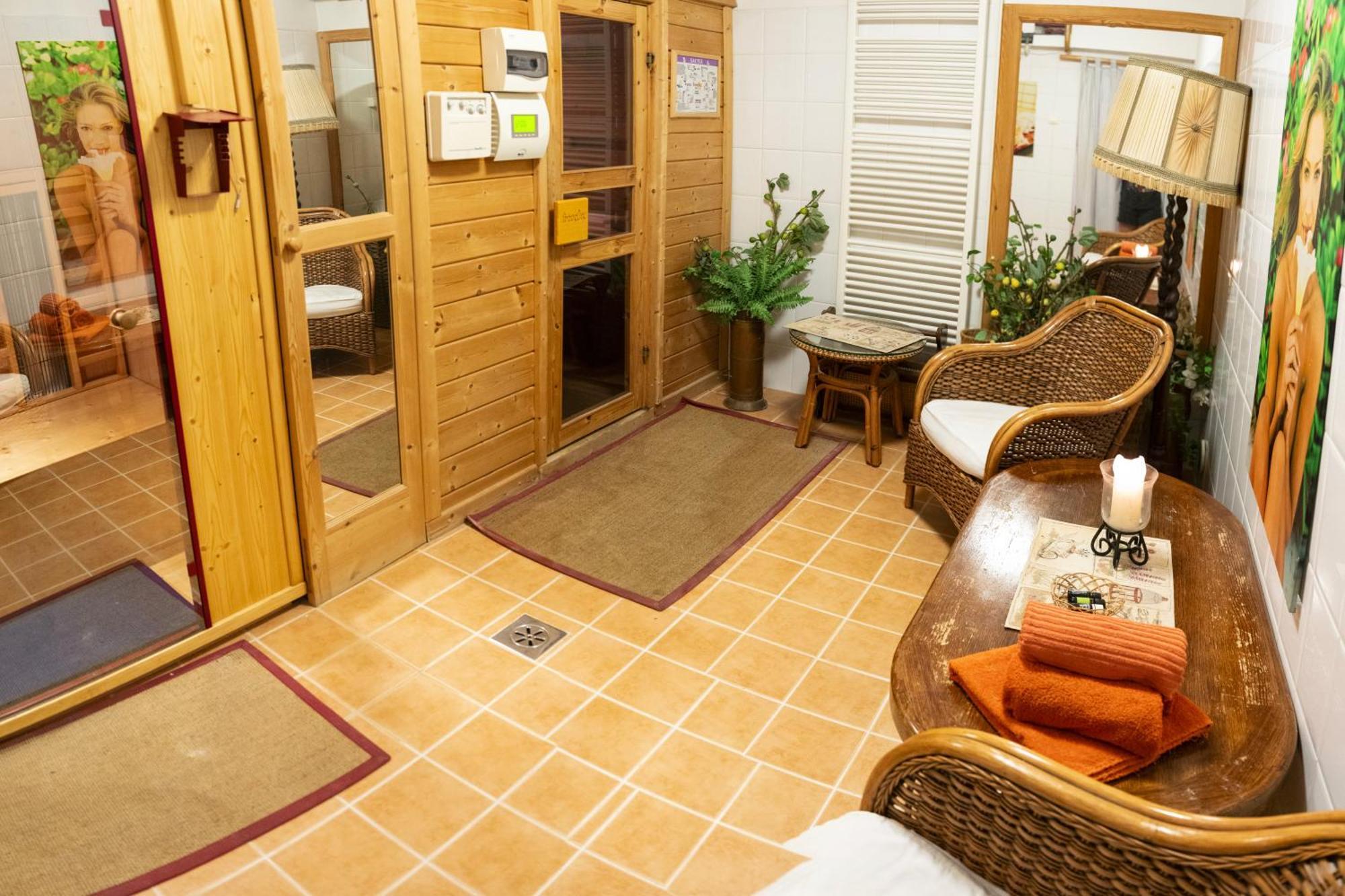 Hotel Bobbio Budapest Bagian luar foto