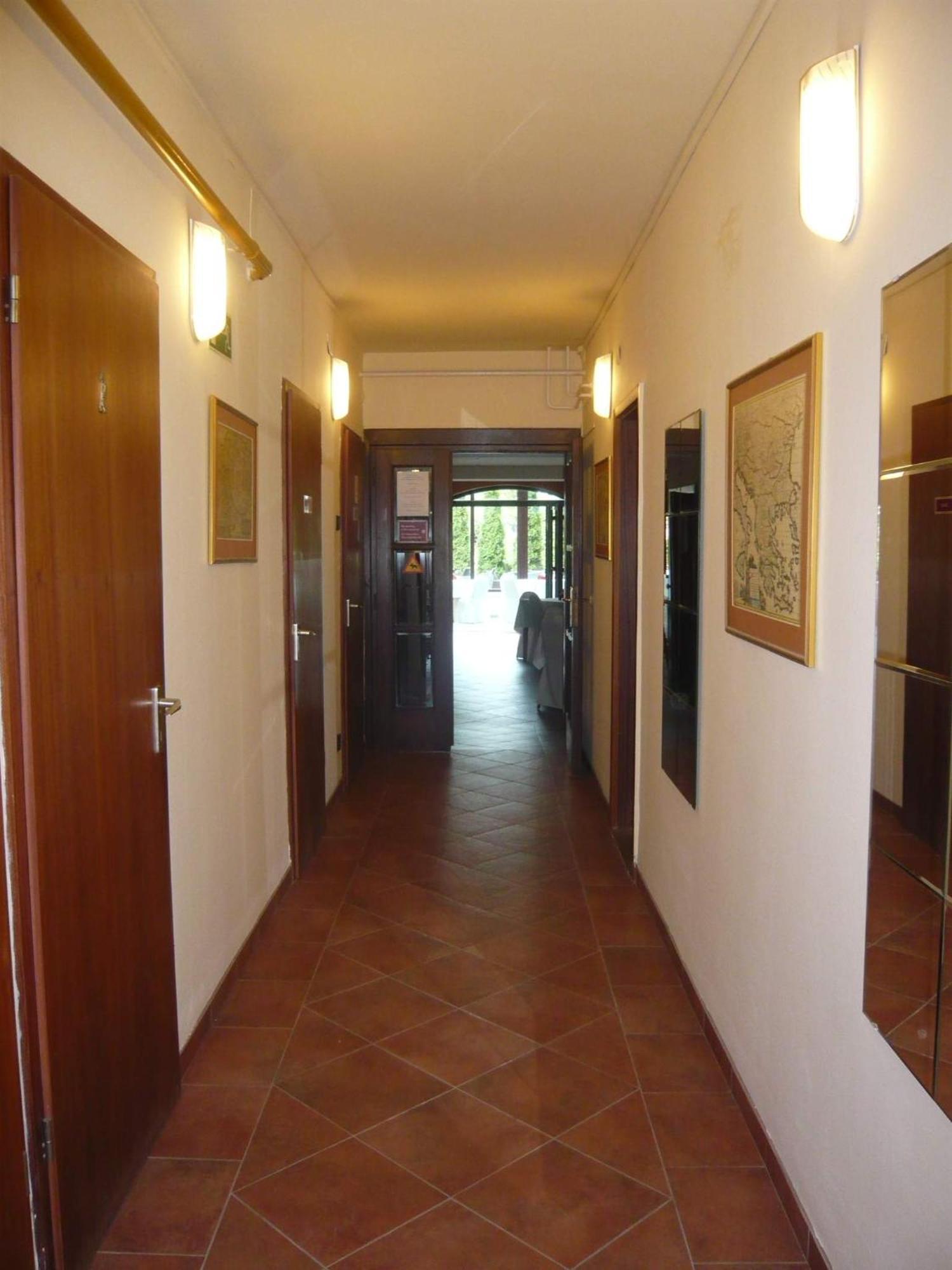 Hotel Bobbio Budapest Bagian luar foto