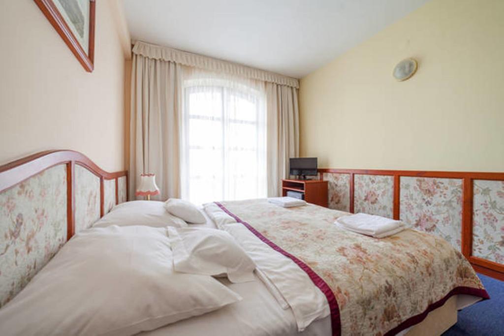 Hotel Bobbio Budapest Bagian luar foto