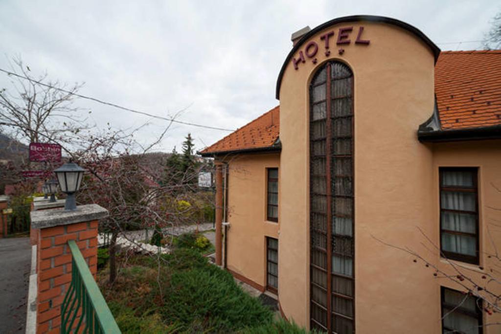 Hotel Bobbio Budapest Bagian luar foto